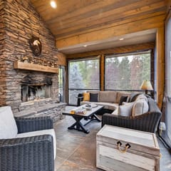 Eagles Nest | Cozy Dome, Hot Tub & Woodland Retreat