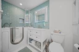 Charming Downtown Cottage w/ Modern Amenities - Image 2