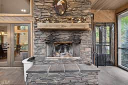 Eagles Nest | Cozy Dome, Hot Tub & Woodland Retreat - Image 4