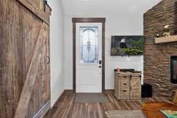 Eagles Nest | Cozy Dome, Hot Tub & Woodland Retreat - Image 2