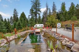 Eagles Nest Cozy Dome, Hot Tub & Woodland Retreat - Image 4