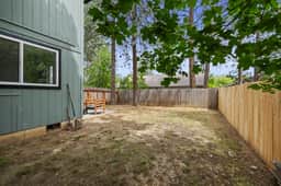Pet friendly 2 bed in CDA - Image 4