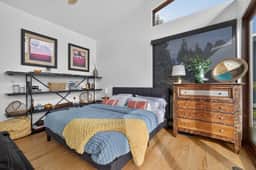 The Skyhouse- Luxury Loft With Private Gym & Disc golf Course - Image 5