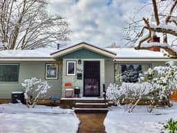 Furnished 30+ Night Stay- Four Seasons of Family Fun - Image 2
