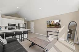 Furnished Monthly 1BR in CDA- Canfield Casita | Garage & Laundry - Image 2