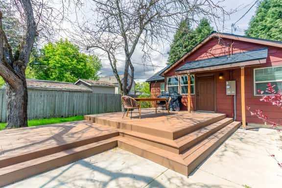 CDA Extended Stay 5BR Game Room Fenced Yard - Image 1