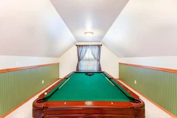 River Views, Game Room & Fenced Yard - Image 1