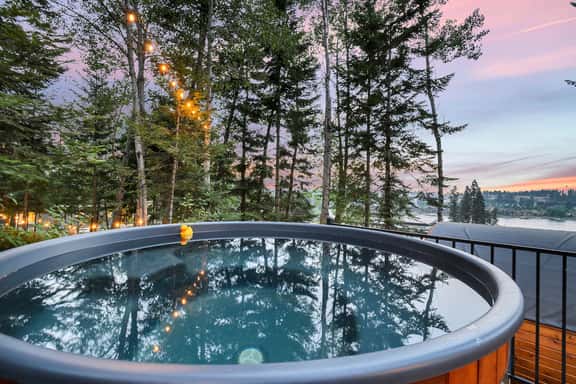 The Estate- Sasquatch Lodge and Eagles Nest, 2 Homes, 2 Pools, Entire Villa - Image 1