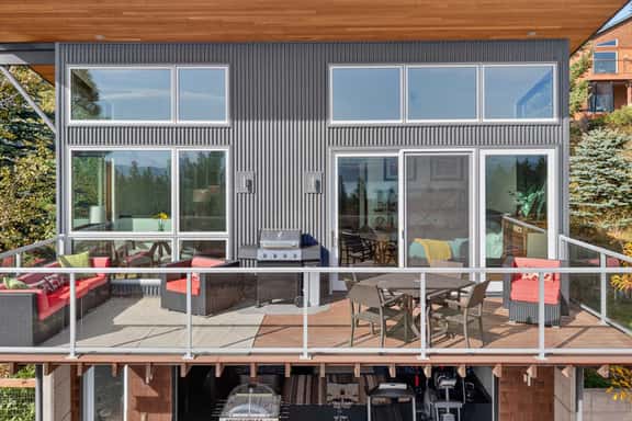 The Skyhouse- Luxury Loft With Private Gym & Disc golf Course - Image 1