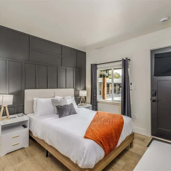 Renovated Studio #4 - 5 Min from Scenic Lake CDA - Image 1