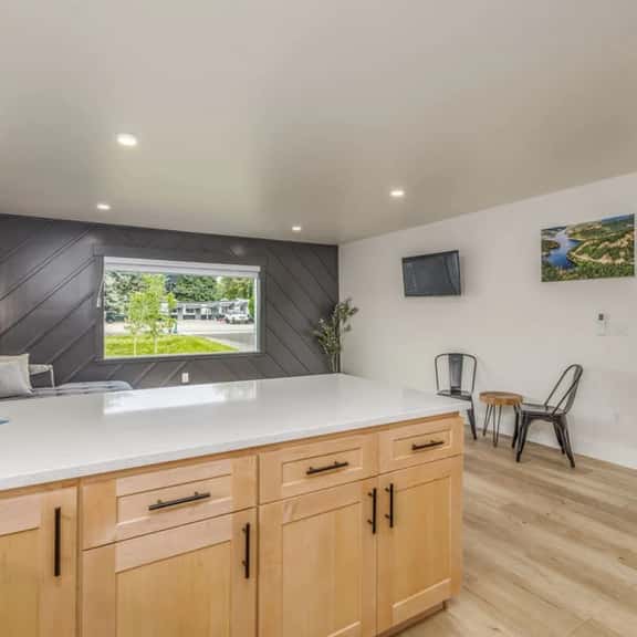 The Flats Executive Suite 13 in Downtown CDA - Image 1