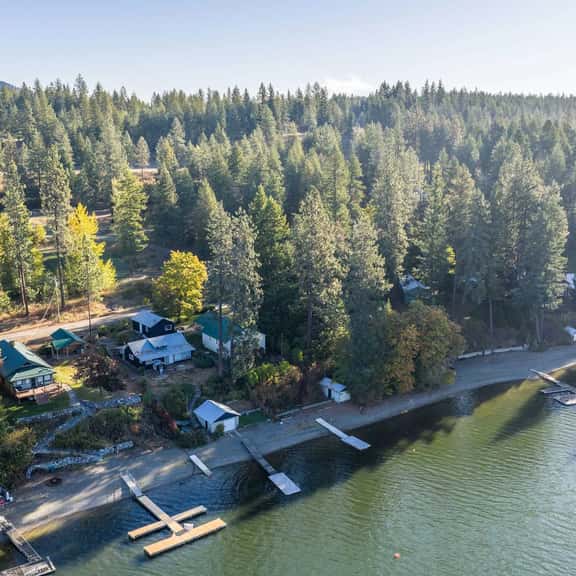 Lakefront Cabin with Private Beach and Dock - Image 1