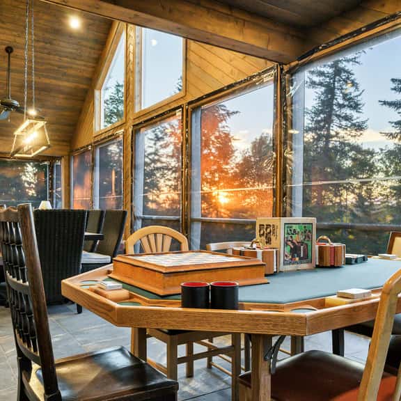 Eagles Nest Cozy Dome, Hot Tub & Woodland Retreat - Image 1