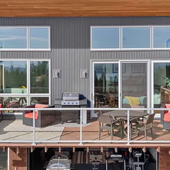 The Skyhouse- Luxury Loft With Private Gym & Disc golf Course - Image 1