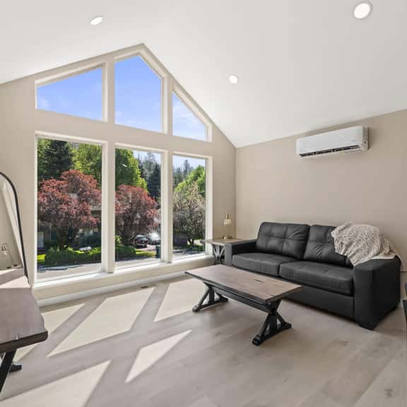 Furnished Monthly 1BR in CDA- Canfield Casita | Garage & Laundry - Image 1