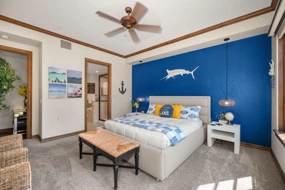 Vesper Bleu Designer River Retreat 2 Kings EV Charger - Image 4