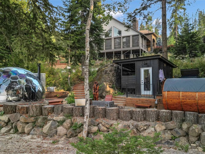 Sasquatch Lodge